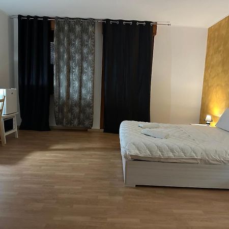 Leone D'Oro 2 - Milano Street Otel Mestre Dış mekan fotoğraf